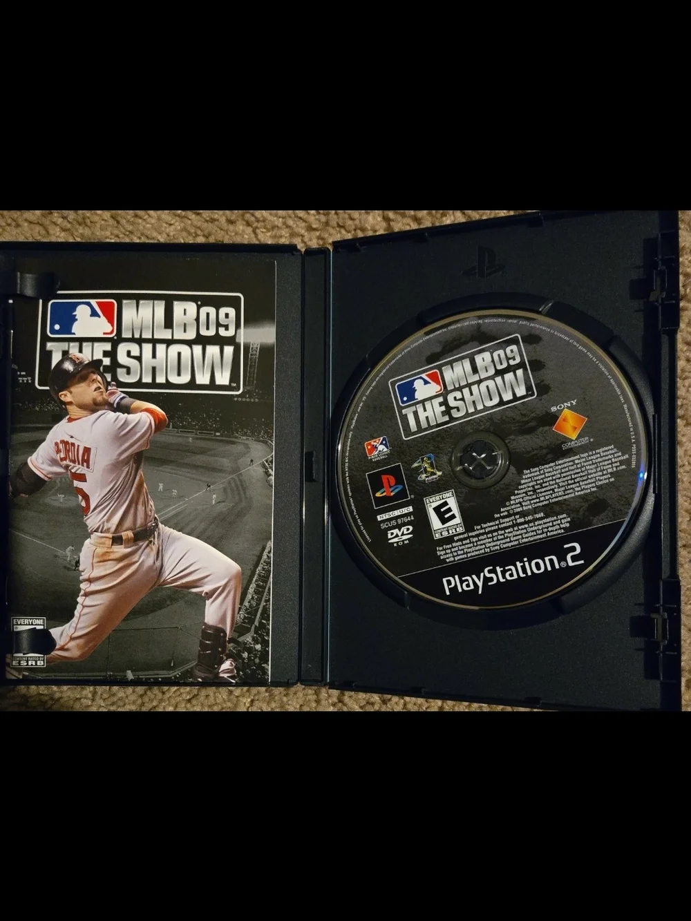 Mlb 09 The Show complete, tested for ps2.